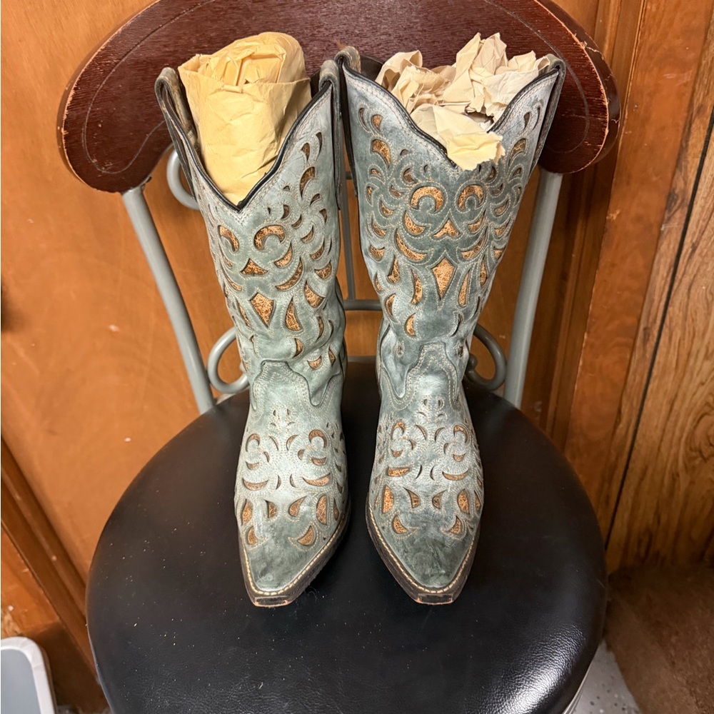 Stylish Cutout Cowboy Boots